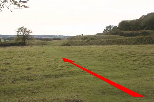 Walk direction photograph: 12 for walk North of the Rings, Badbury Rings, Dorset, South West England.