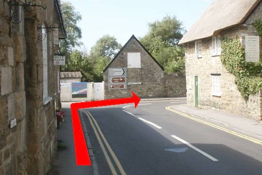 Walk direction photograph: 2 for walk Around Chapel Hill, Abbotsbury, Dorset, South West England.