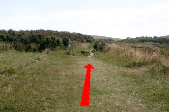 Walk direction photograph: 2 for walk Swyre Head, Kimmeridge Bay, Dorset, South West England.