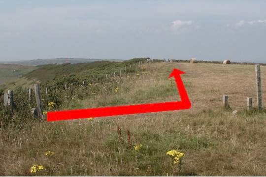 Walk direction photograph: 14 for walk Swyre Head, Kimmeridge Bay, Dorset, South West England.