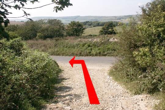 Walk direction photograph: 18 for walk Swyre Head, Kimmeridge Bay, Dorset, South West England.