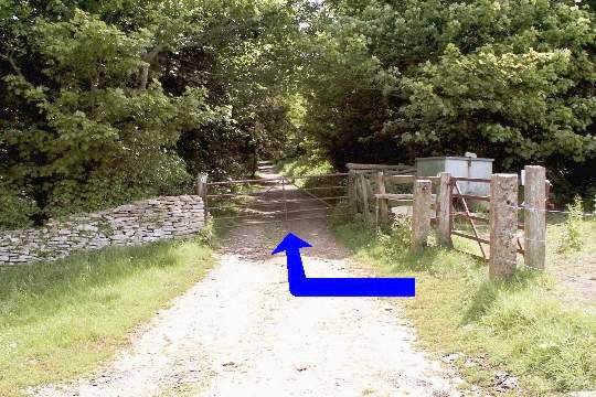 Walk direction photograph: 22 for walk Corfe Castle Views, Kingston, Dorset, South West England.