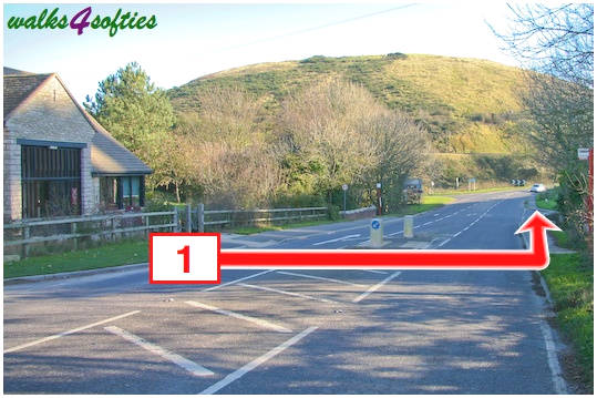 Walking direction photo: 1 for walk Valley and East Hill, Corfe Castle, Dorset.