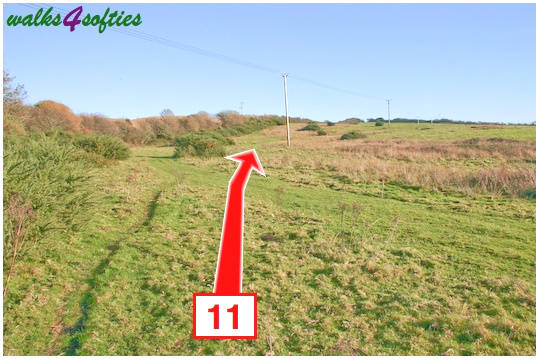 Walking direction photo: 11 for walk Valley and East Hill, Corfe Castle, Dorset.