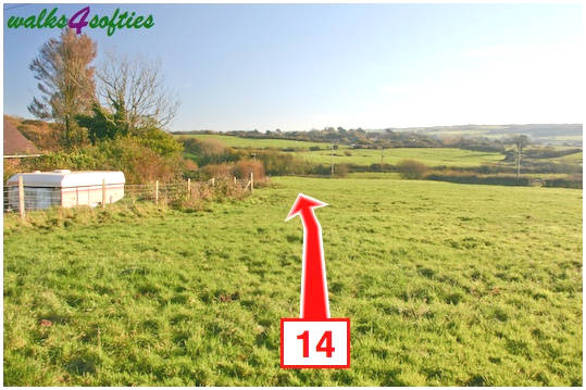 Walk direction photograph: 14 for walk Valley and East Hill, Corfe Castle, Dorset, South West England.