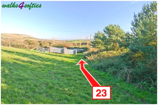 Walking direction photo: 23 for walk Valley and East Hill, Corfe Castle, Dorset.