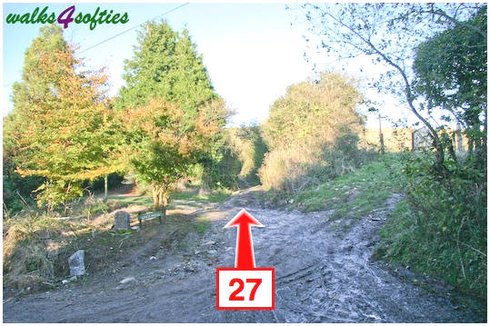 Walking direction photo: 27 for walk Valley and East Hill, Corfe Castle, Dorset.