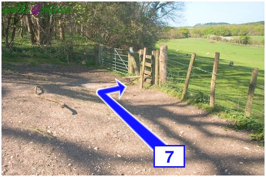 Walking direction photo: 7 for walk Purbeck Way and West Hill, Corfe Castle, Dorset.