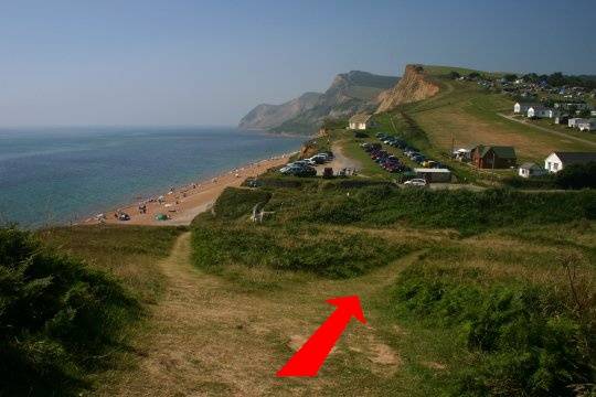 Walk direction photograph: 22 for walk West Bay, Eype (near Bridport), Dorset, South West England.