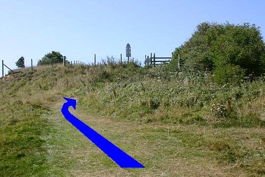 Walk direction photograph: 2 for walk Doghouse Hill, Eype (near Bridport), Dorset, South West England.