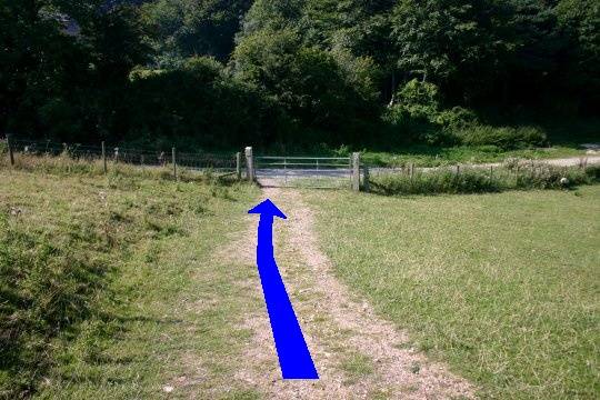 Walk direction photograph: 18 for walk Doghouse Hill, Eype (near Bridport), Dorset, South West England.