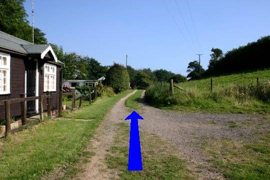 Walk direction photograph: 28 for walk Doghouse Hill, Eype (near Bridport), Dorset, South West England.