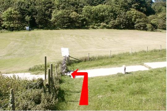 Walk direction photograph: 8 for walk Cove and Durdle Door, Lulworth, Dorset, South West England.