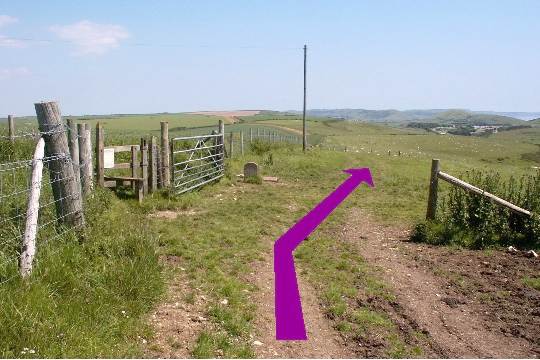 Walk direction photograph: 12 for walk West Bottom, Lulworth, Dorset, South West England.