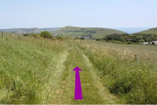 Walk direction photograph: 20 for walk West Bottom, Lulworth, Dorset, South West England.
