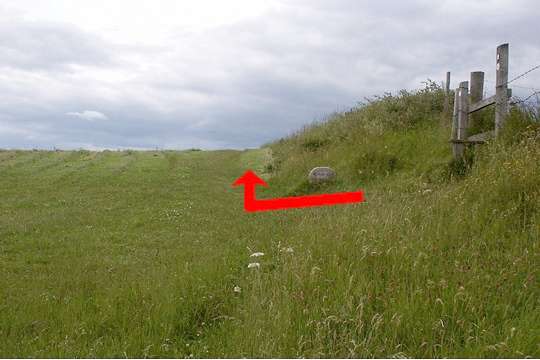 Walk direction photograph: 14 for walk Osmington Mills, Osmington, Dorset, South West England.