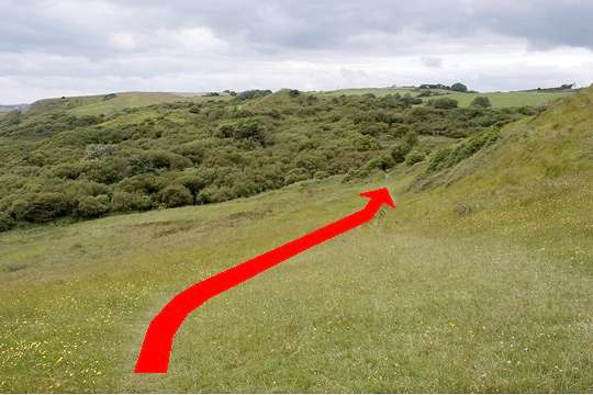 Walk direction photograph: 16 for walk Osmington Mills, Osmington, Dorset, South West England.