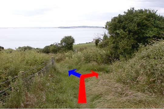 Walk direction photograph: 22 for walk Osmington Mills, Osmington, Dorset, South West England.