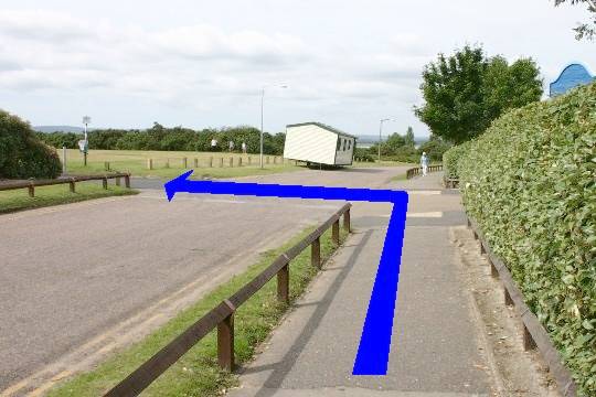 Walk direction photograph: 18 for walk Lytchett Bay, Turlin Moor, Dorset, South West England.