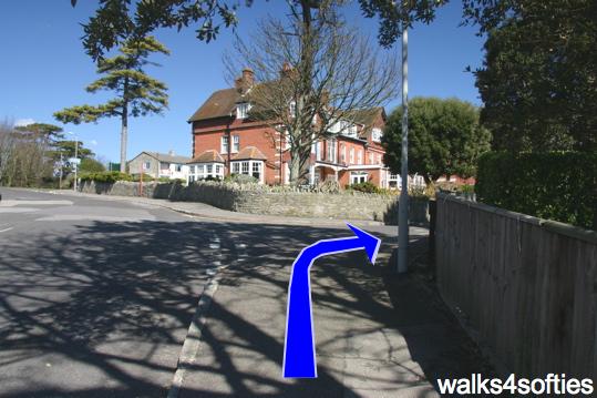 Walk direction photograph: 8 for walk Peveril Point and Swanage, Durlston, Dorset, South West England.