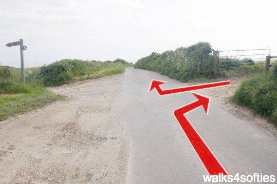 Walk direction photograph: 26 for walk Swyre and Puncknowle, West Bexington, Dorset, South West England.