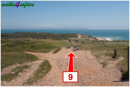 Walking direction photo: 9 for walk Mudeford Sandbank, Hengistbury Head, Dorset.