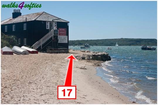 Walking direction photo: 17 for walk Mudeford Sandbank, Hengistbury Head, Dorset.