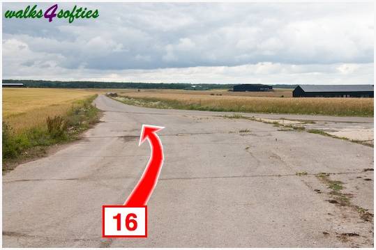 Walk direction photograph: 16 for walk Old Airfield, Tarrant Rushton, Dorset, South West England.