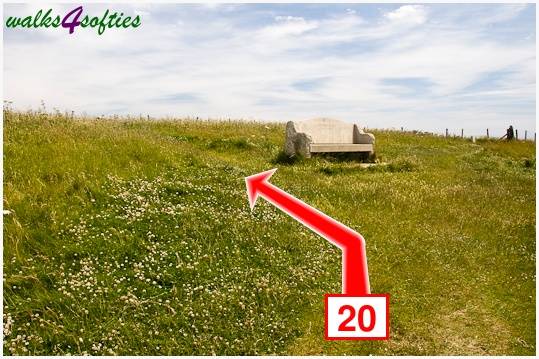 Walk direction photograph: 20 for walk Rope Lake Head, Kingston(Houns-tout), Dorset, South West England.