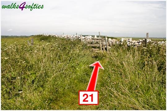 Walking direction photo: 21 for walk Rope Lake Head, Kingston(Houns-tout), Dorset, Jurassic Coast.