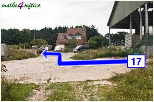 Walking direction photo: 17 for walk Maiden Castle, The Brewers Arms, Martinstown, Dorset.