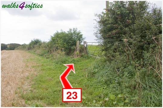 Walking direction photo: 23 for walk The Inland Coast Path, The Brewers Arms, Martinstown, Dorset.