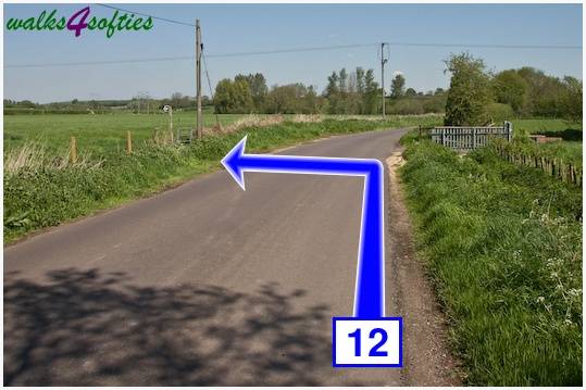 Walk direction photograph: 12 for walk Tarrant Crawford, The Anchor @ Shapwick, Dorset, South West England.