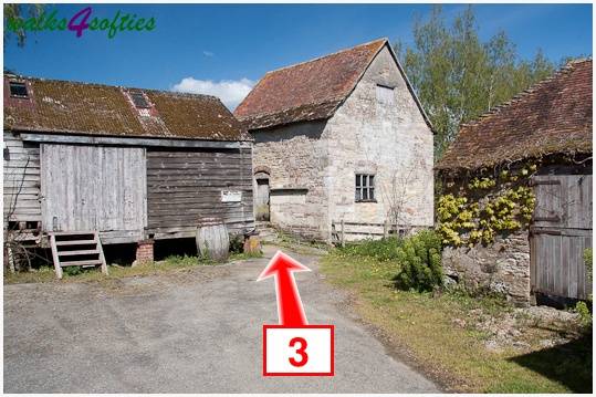 Walking direction photo: 3 for walk The Trailway, Fiddleford Manor, Dorset.