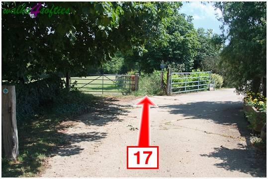 Walking direction photo: 17 for walk The Leep Loop, Lepe Country Park, Hampshire.