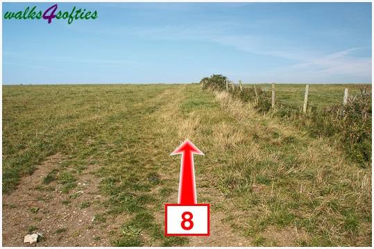 Walk direction photograph: 8 for walk Chapman's Pool, Worth Matravers, Dorset, South West England.