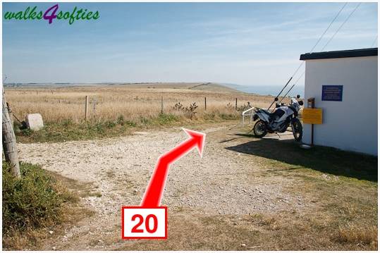 Walk direction photograph: 20 for walk Chapman's Pool, Worth Matravers, Dorset, South West England.