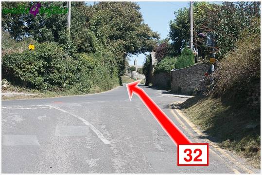 Walk direction photograph: 32 for walk Chapman's Pool, Worth Matravers, Dorset, South West England.