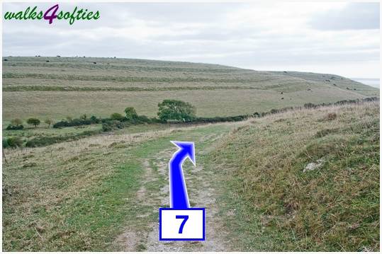 Walking direction photo: 7 for walk Winspit to Seacombe, Worth Matravers, Dorset.