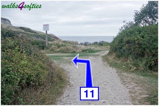 Walking direction photo: 11 for walk Winspit to Seacombe, Worth Matravers, Dorset.