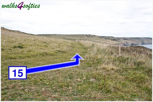 Walking direction photo: 15 for walk Winspit to Seacombe, Worth Matravers, Dorset.