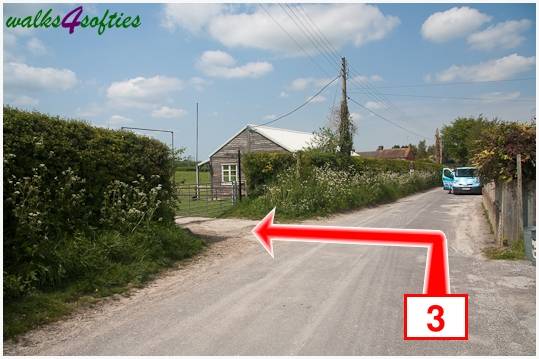 Walking direction photo: 3 for walk Hambledon Hill, Shroton, Dorset.