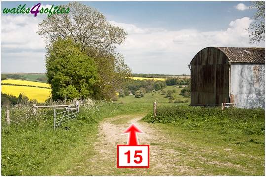 Walking direction photo: 15 for walk Hambledon Hill, Shroton, Dorset.