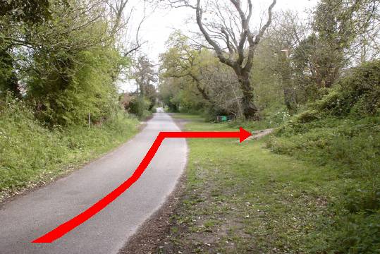 Walk direction photograph: 12 for walk River Frome, Wareham, Dorset, South West England.