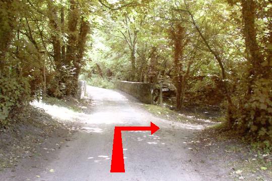 Walk direction photograph: 2 for walk Around the Giant, Cerne Abbas, Dorset, South West England.