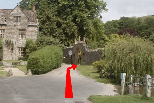 Walking direction photo: 5 for walk Around the Giant, Cerne Abbas, Dorset.