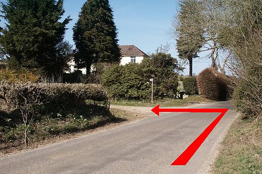 Walking direction photo: 17 for walk Winterborne Clenston, Milton Abbas, Dorset.