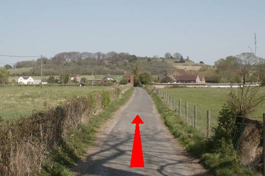 Walking direction photo: 11 for walk Around the Old Castle, Old Sarum, Wiltshire.