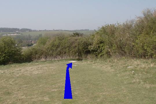 Walking direction photo: 7 for walk  Towards New Sarum, Old Sarum, Wiltshire.