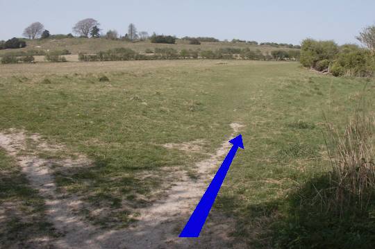 Walking direction photo: 26 for walk  Towards New Sarum, Old Sarum, Wiltshire.